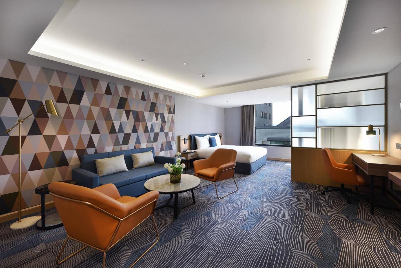 Fullon Poshtel - Kaohsiung Hotel Eksteriør billede